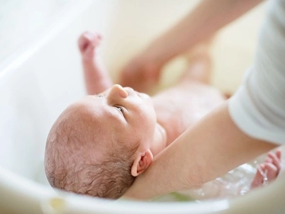 Bathing your baby safely | Little Organics blog